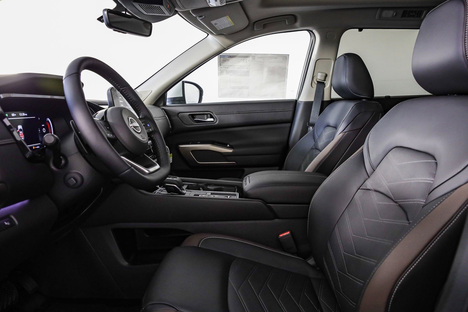 New 2025 Nissan Pathfinder Platinum w/ Cargo Package image 24