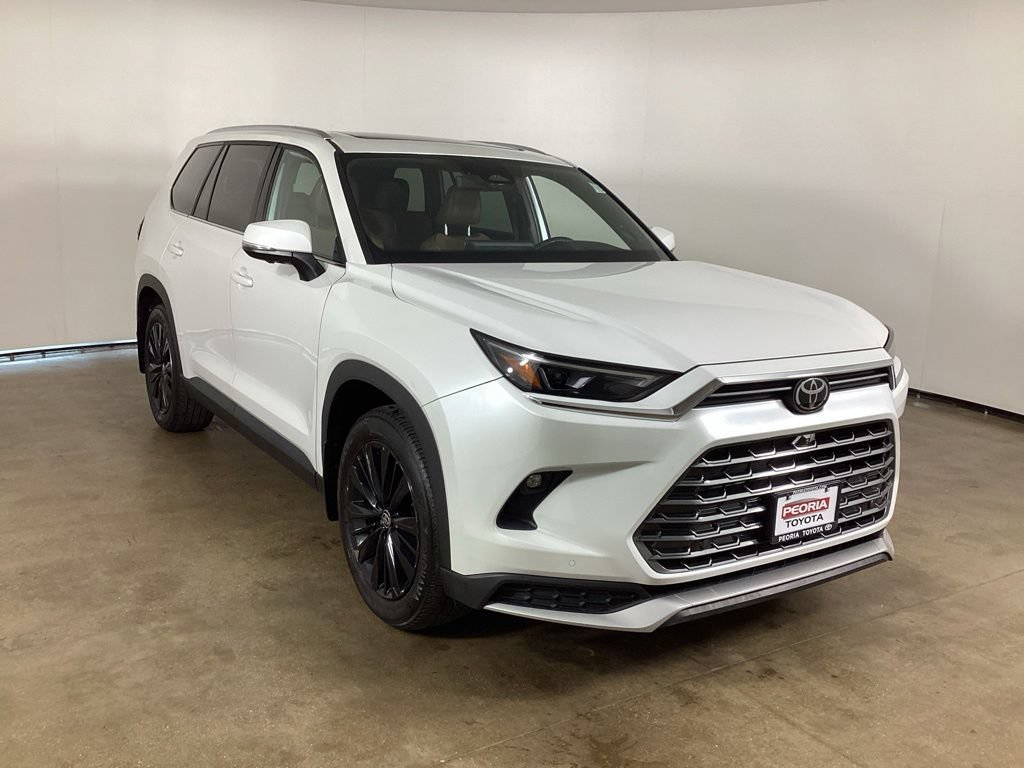 Used 2024 Toyota Grand Highlander AWD Hybrid image 3