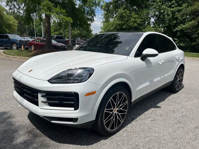 Used 2024 Porsche Cayenne Coupe AWD/4WD image 1