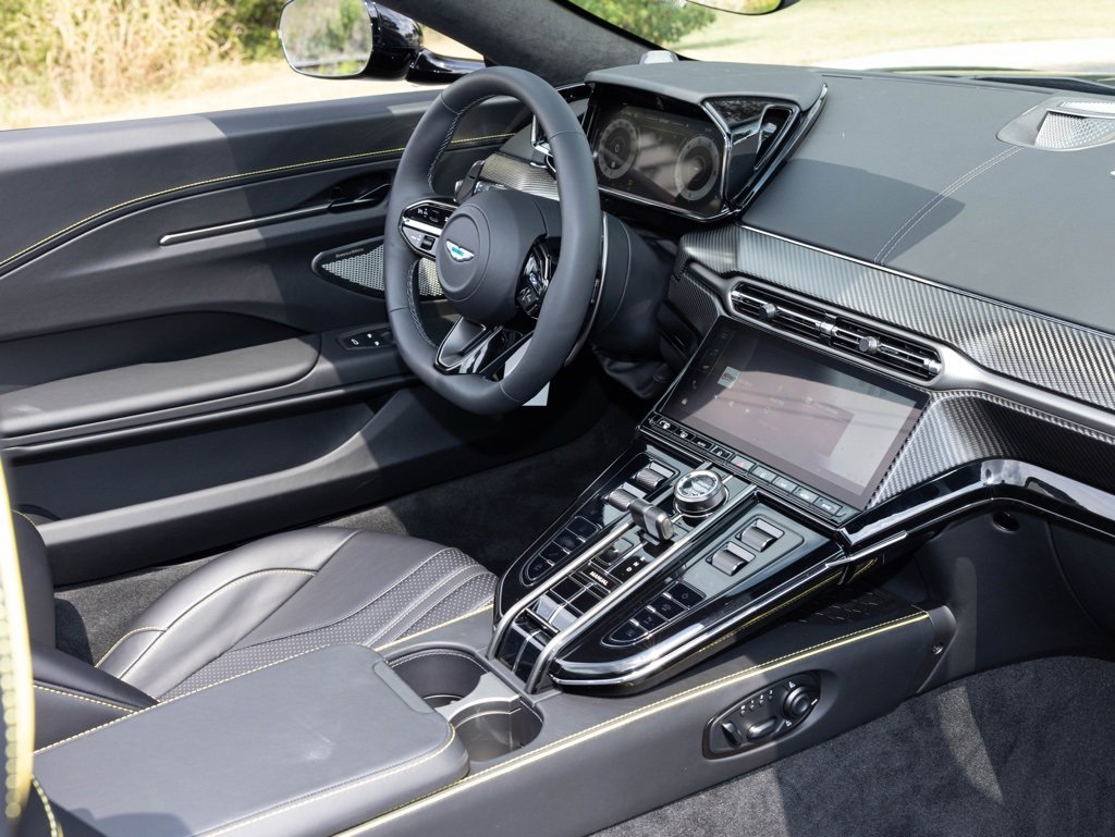 New 2026 Aston Martin V8 Vantage Coupe image 38
