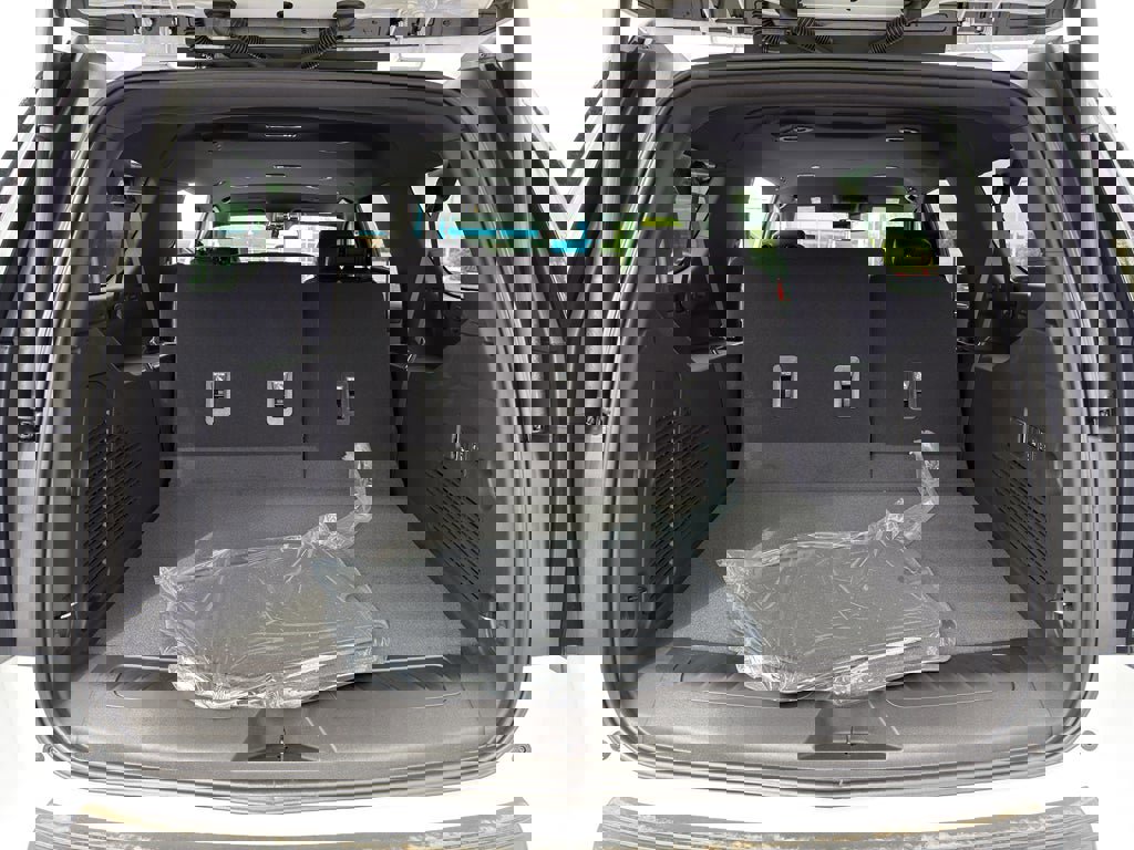 New 2026 Chevrolet Suburban LT w/ Comfort Package image 29