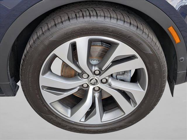 Certified 2024 Jaguar E-PACE R-Dynamic SE AWD/4WD image 24
