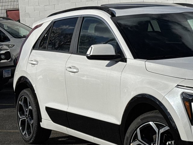 New 2025 Kia Niro EX Touring image 24