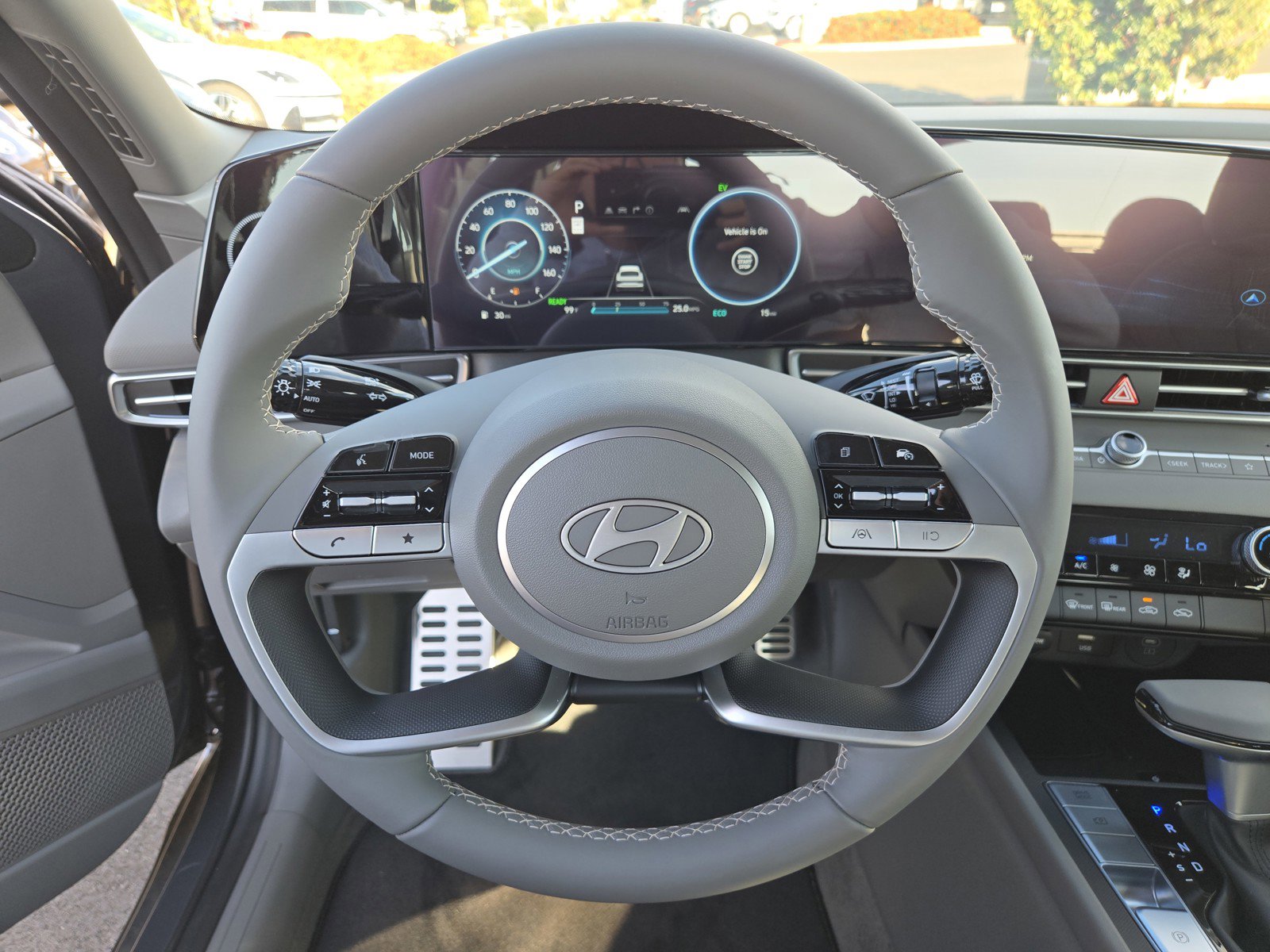 New 2025 Hyundai Elantra SEL image 22