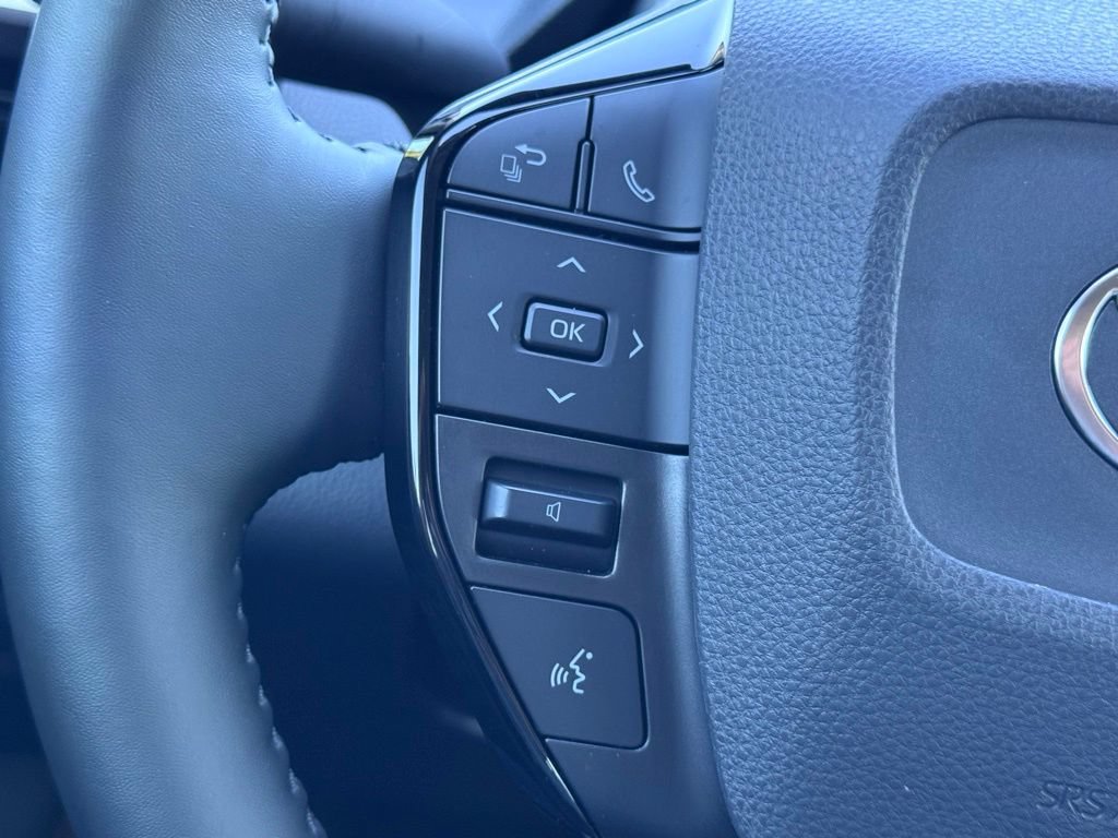 Used 2024 Toyota Prius Limited FWD image 9