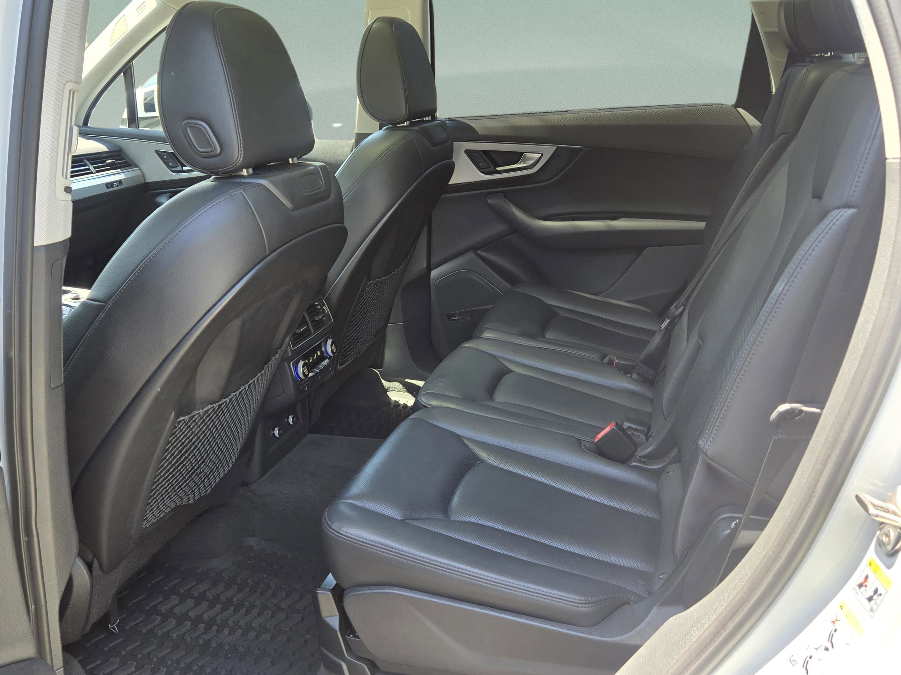 Used 2019 Audi Q7 2.0T Premium Plus w/ Premium Plus Package AWD/4WD image 31