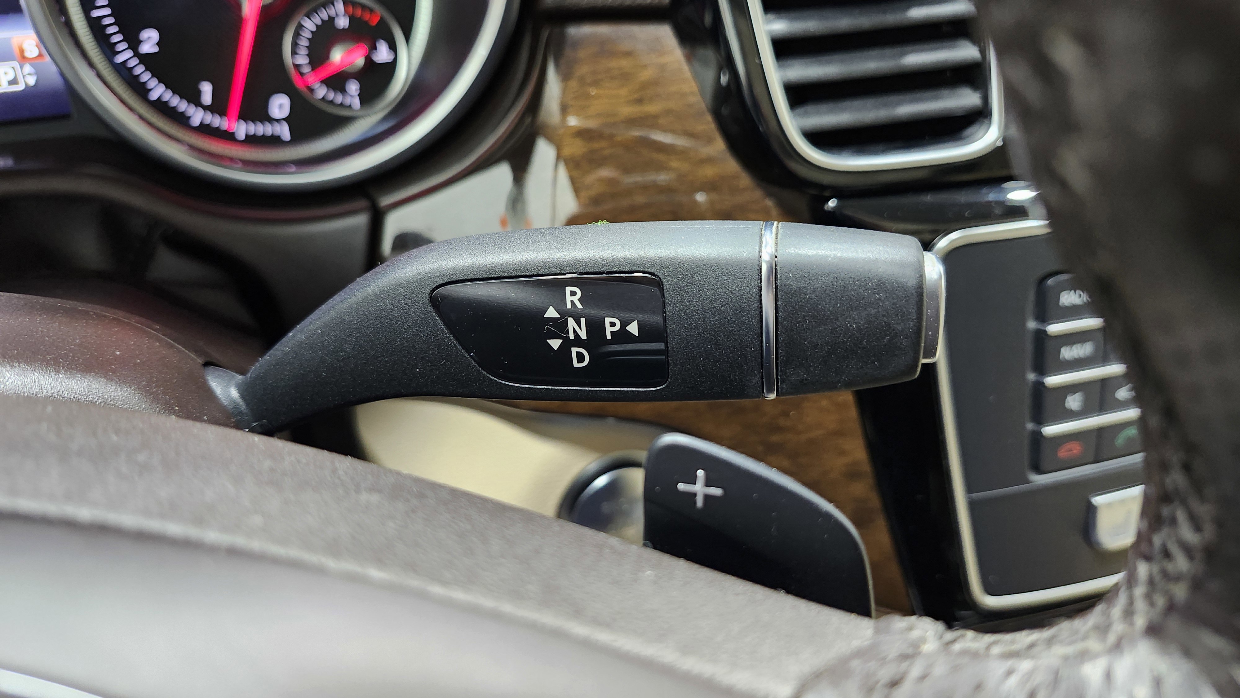 Used 2017 Mercedes-Benz GLE 350 4MATIC image 38