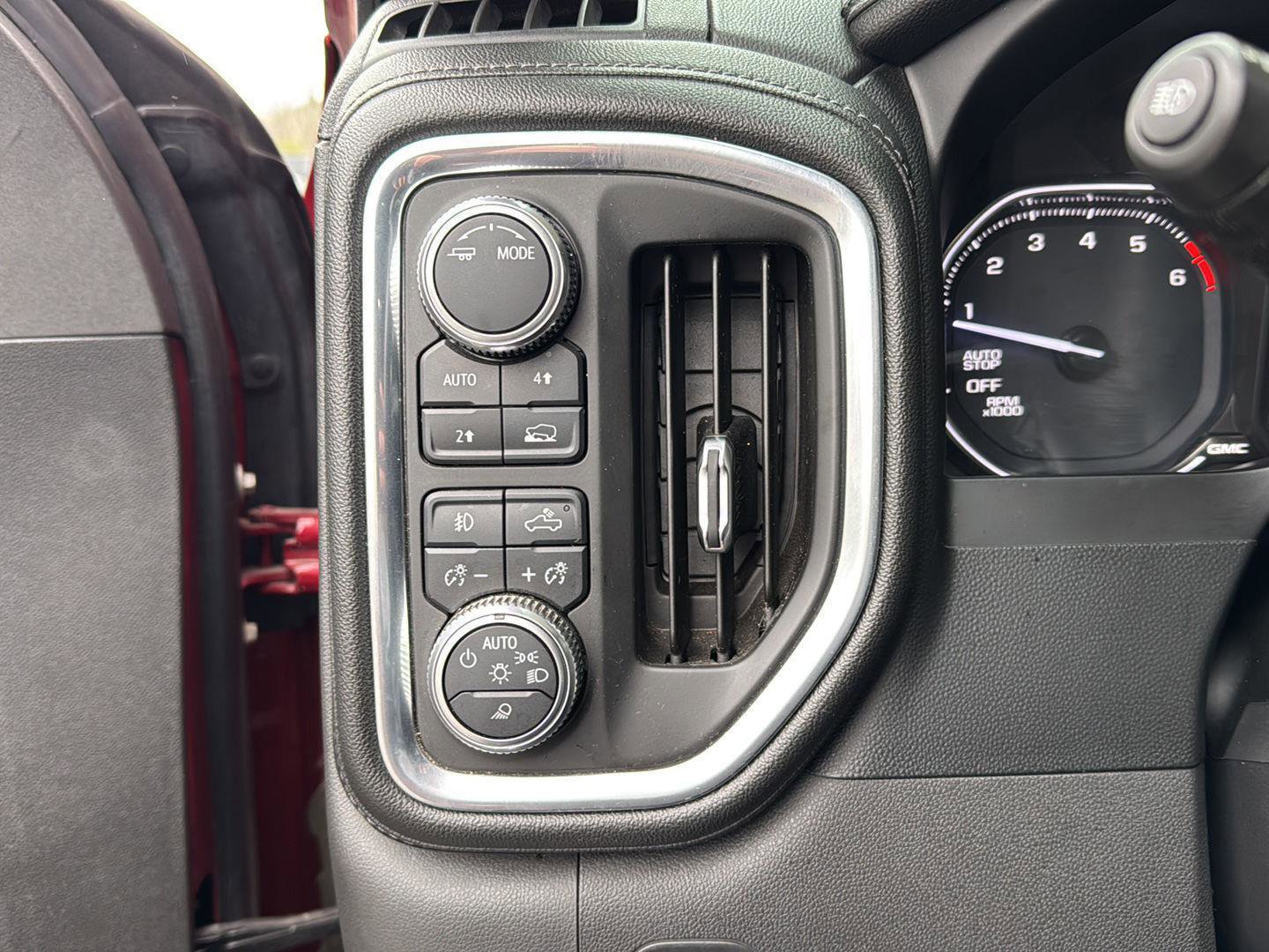 Used 2020 GMC Sierra 1500 SLT w/ SLT Premium Plus Package image 21