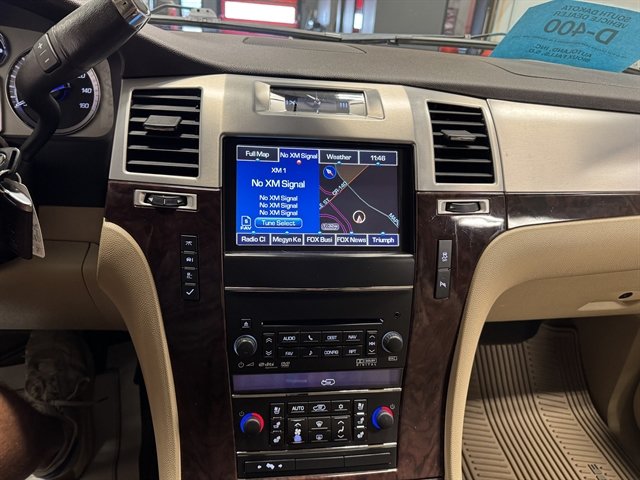 Used 2013 Cadillac Escalade EXT AWD/4WD image 19
