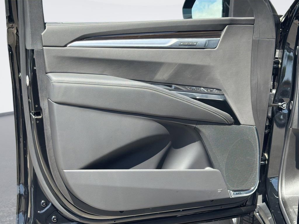 Certified 2026 Cadillac Escalade Luxury RWD image 20