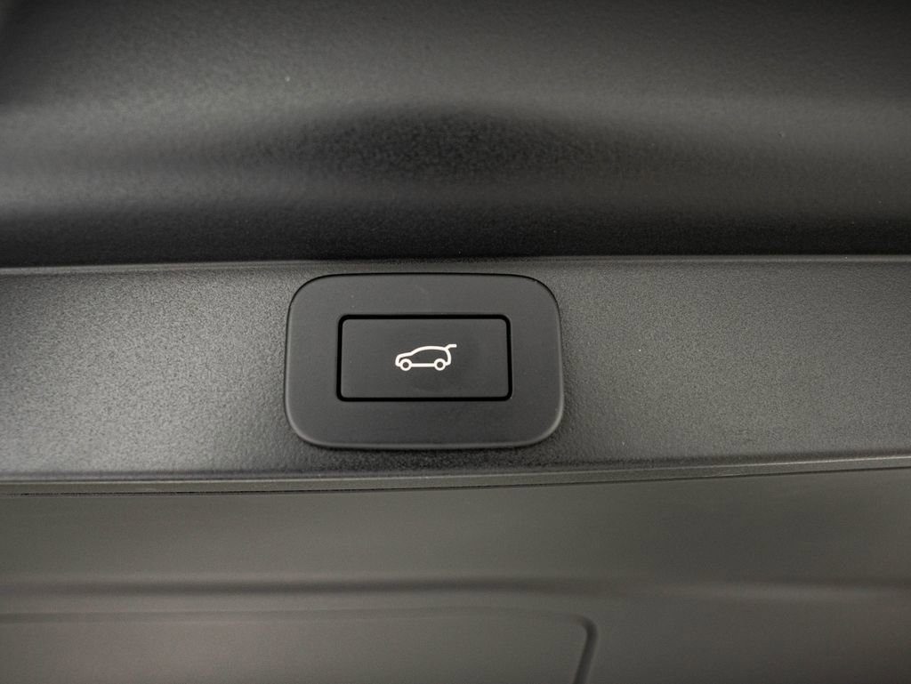 New 2026 Land Rover Range Rover SE AWD/4WD image 38