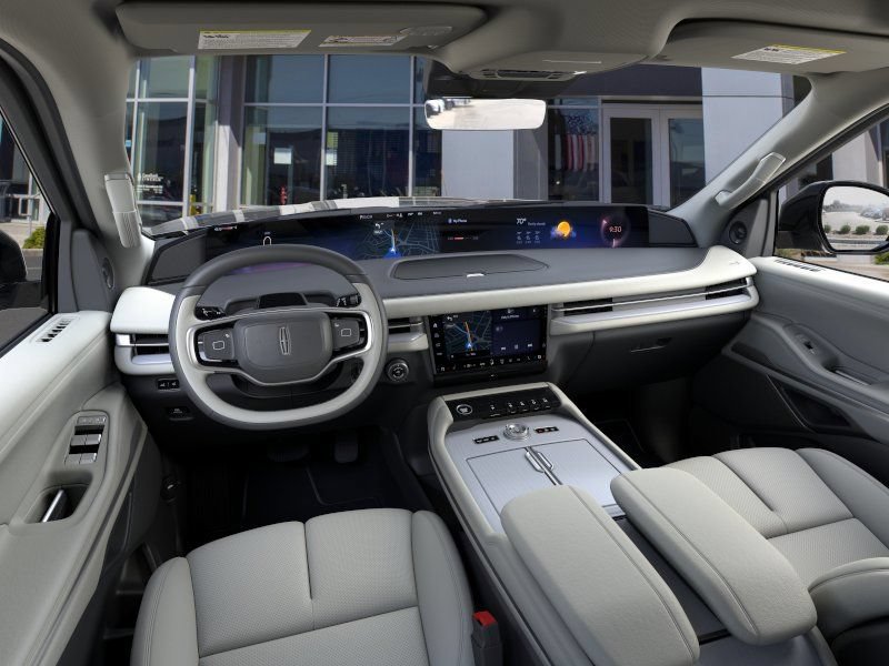 New 2026 Lincoln Navigator L Reserve w/ Jet Appearance Package AWD/4WD image 9