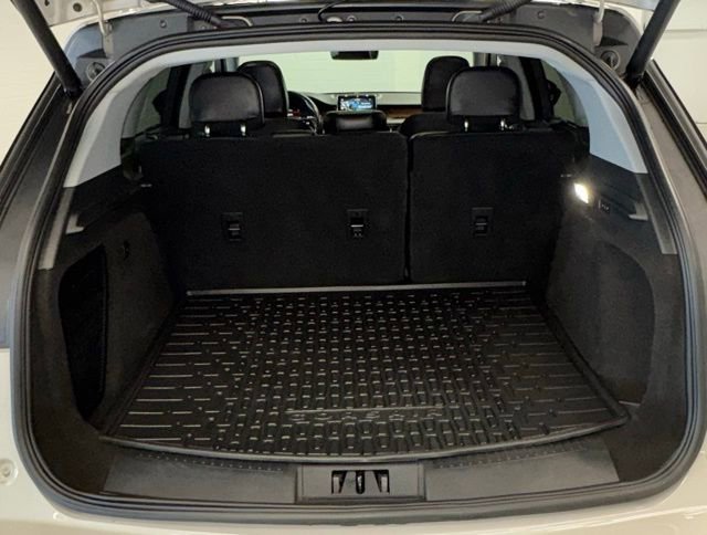 Used 2022 Lincoln Corsair Reserve w/ Equipment Group 201A image 10