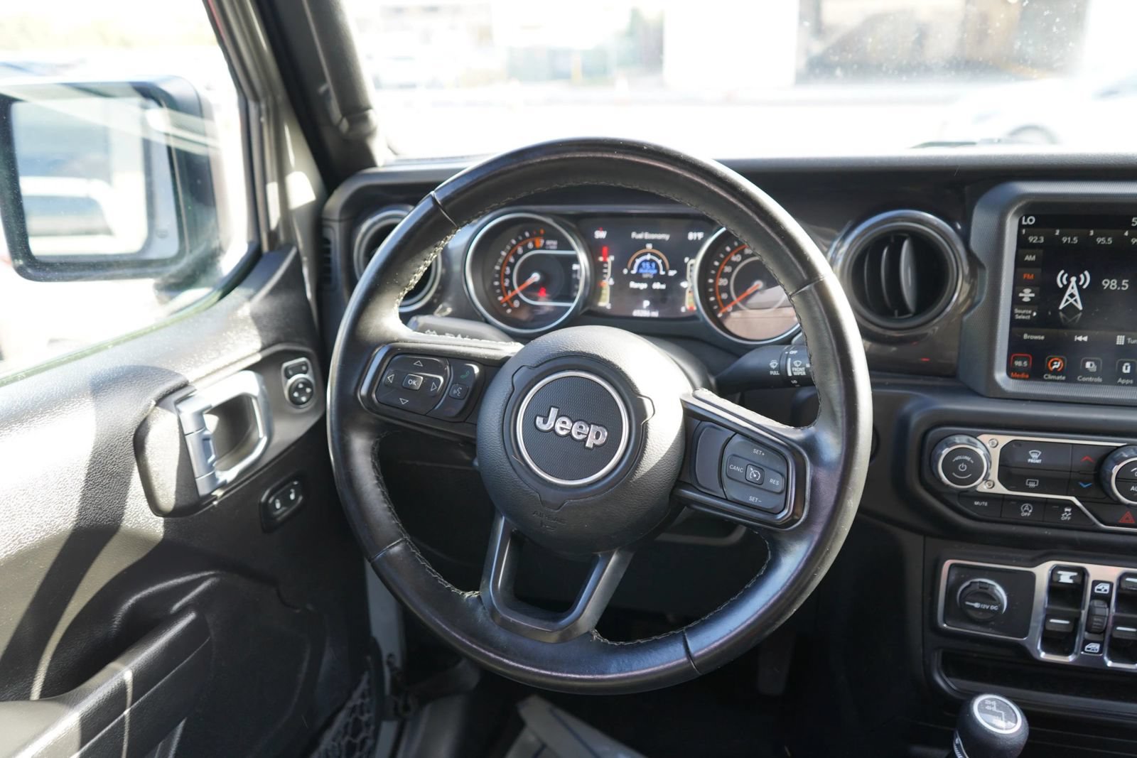 Used 2021 Jeep Gladiator Sport AWD/4WD image 15