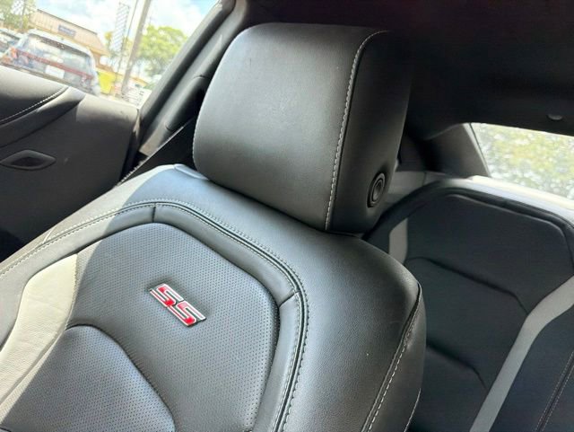Used 2018 Chevrolet Camaro SS RWD image 18