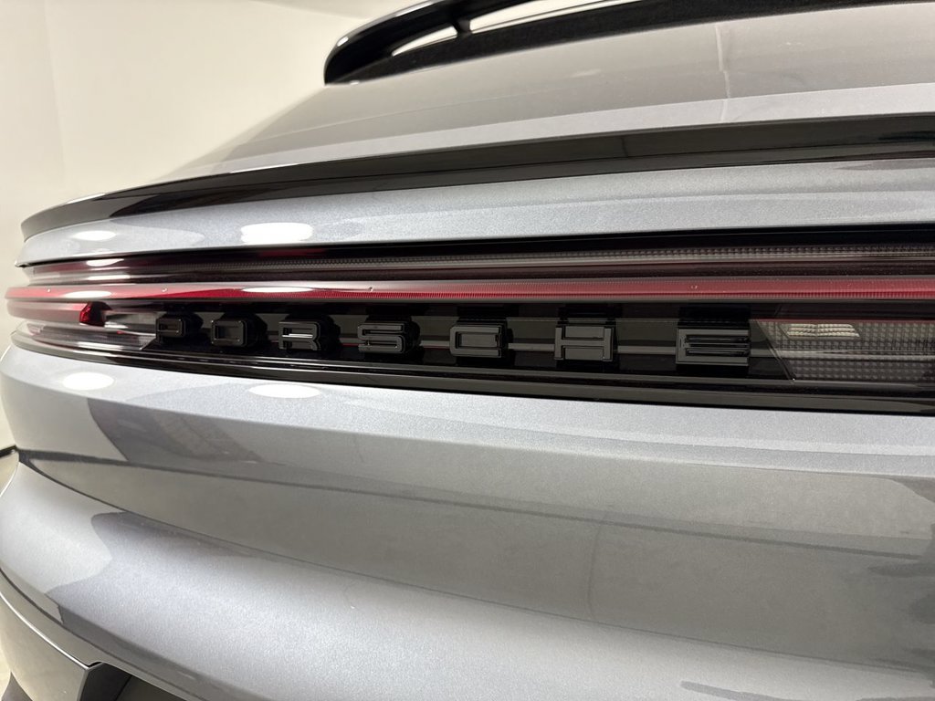New 2026 Porsche Cayenne Coupe AWD/4WD image 18