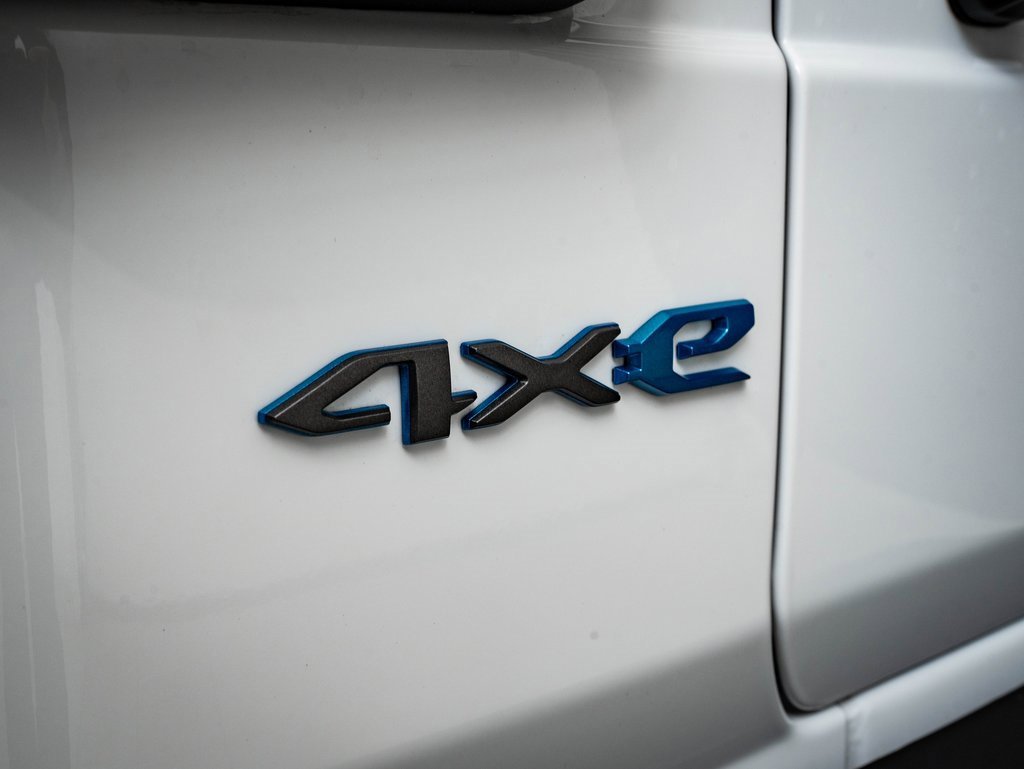 Used 2024 Jeep Wrangler Unlimited image 19