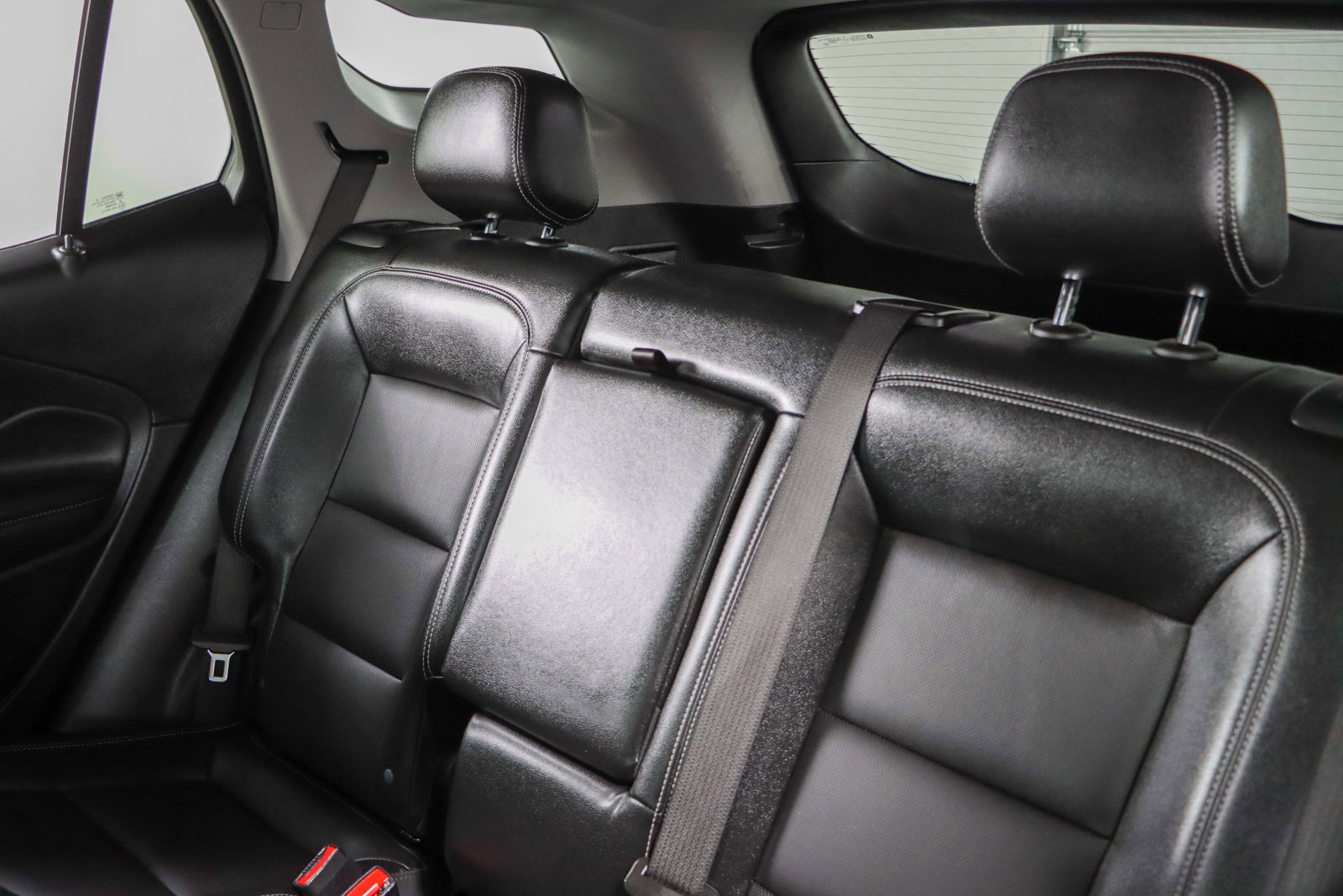 Used 2024 GMC Terrain SLT AWD/4WD image 24