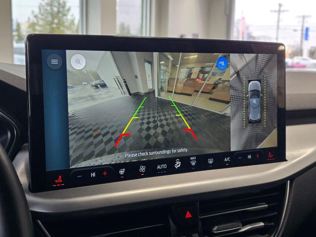 Used 2024 Ford Escape Platinum image 33