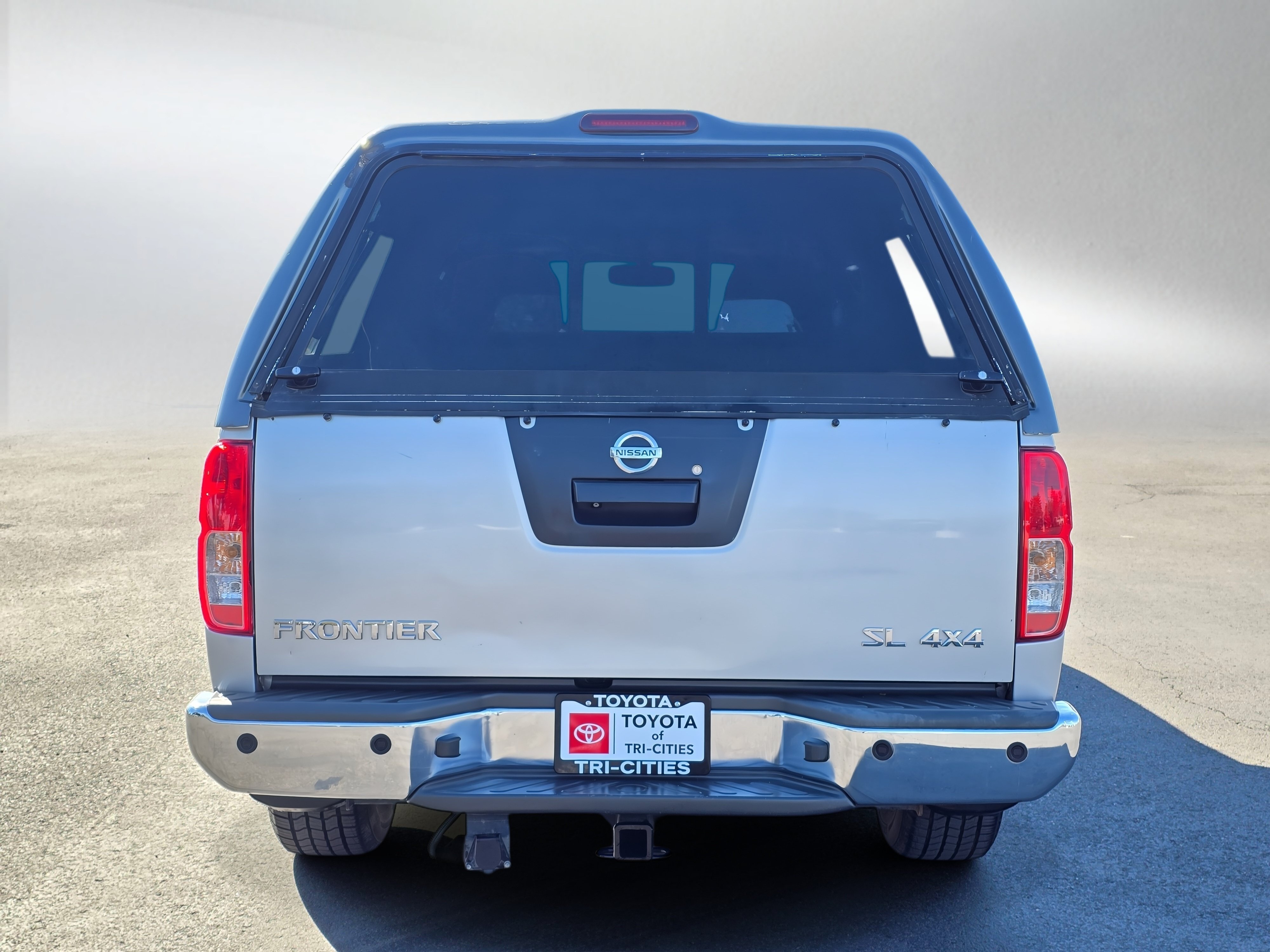 Used 2013 Nissan Frontier SL AWD/4WD image 4