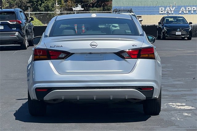Used 2023 Nissan Altima 2.5 SV image 5