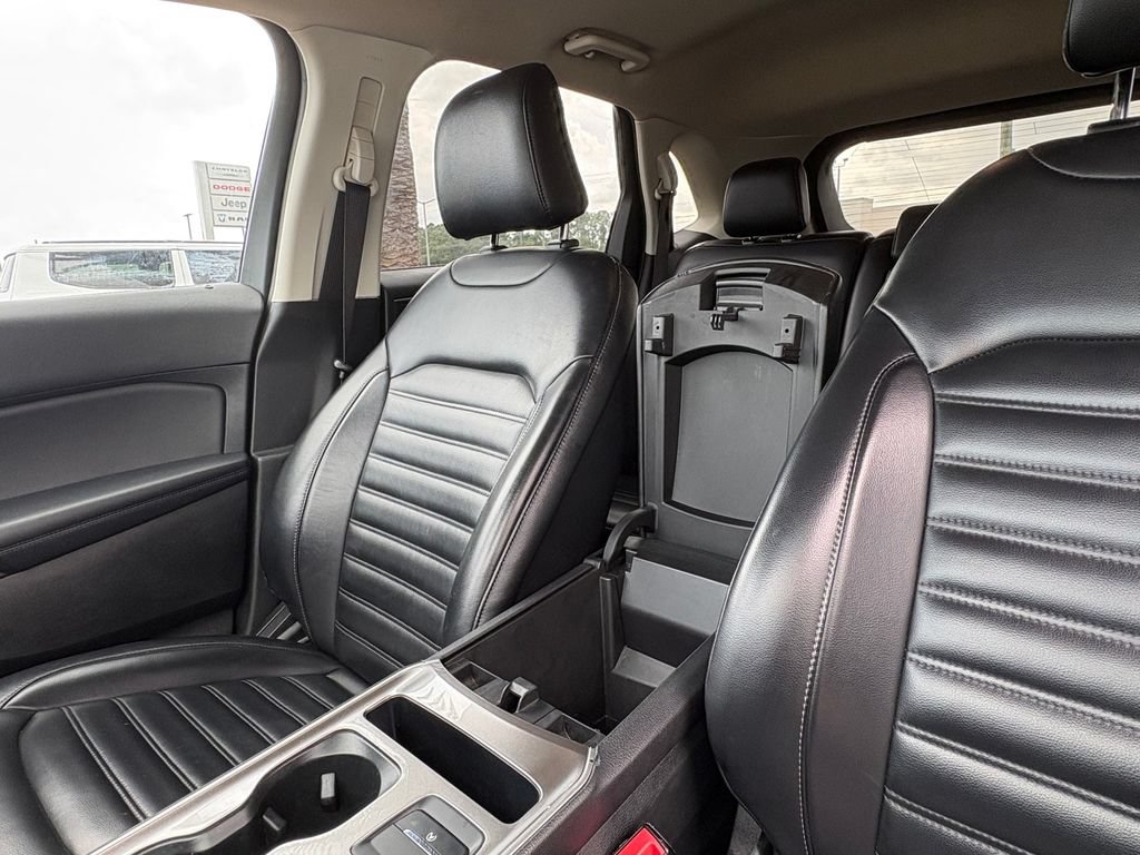 Used 2024 Ford Edge SEL AWD/4WD image 30