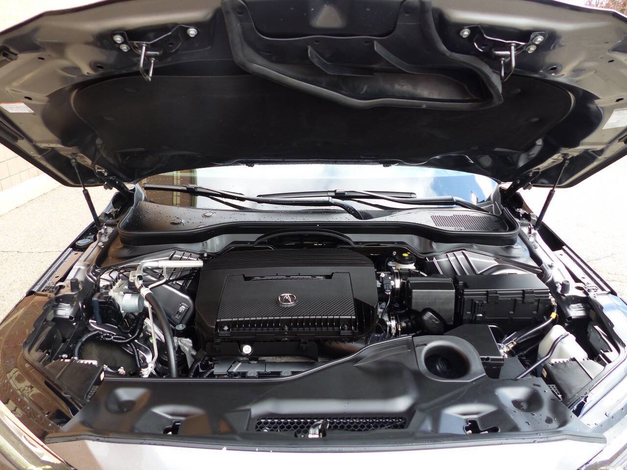 Used 2024 Acura MDX SH-AWD w/ Technology Package image 14