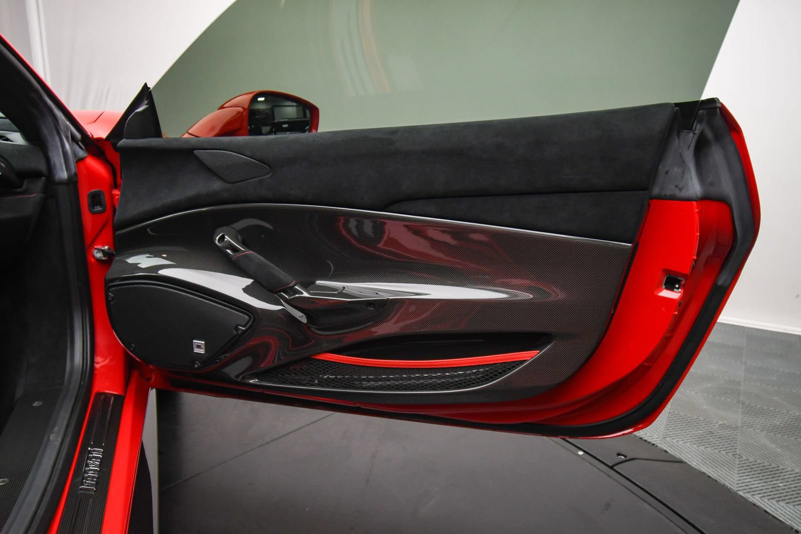 Used 2020 Ferrari 488 Pista Coupe RWD image 53