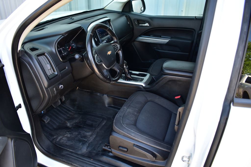 Used 2022 Chevrolet Colorado LT w/ Fleet Safety Package RWD image 16