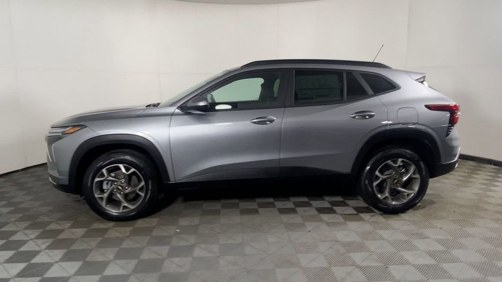 New 2026 Chevrolet Trax LT w/ Driver Confidence Package image 5