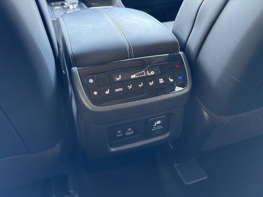 Used 2023 INFINITI QX60 Sensory w/ Vision Package image 26