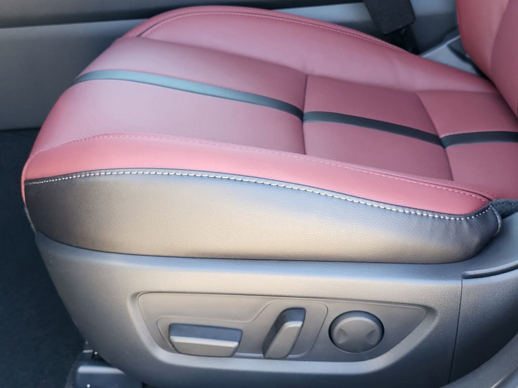 New 2026 MAZDA CX-50 AWD 2.5 Hybrid w/ Cargo Package image 17