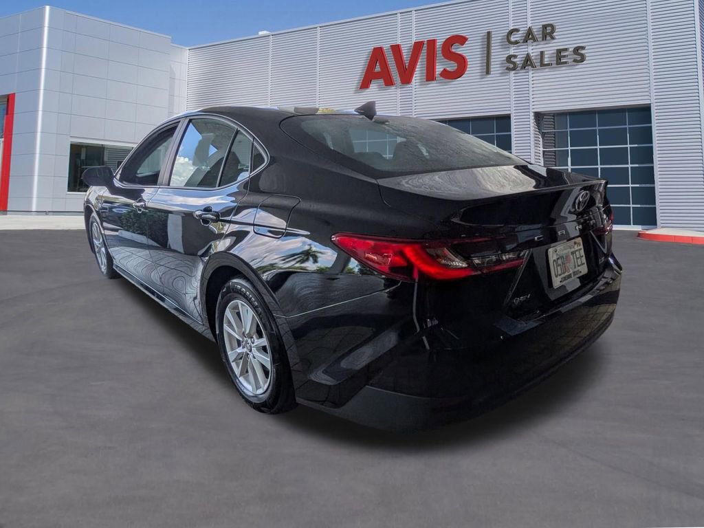 Used 2025 Toyota Camry LE FWD image 10