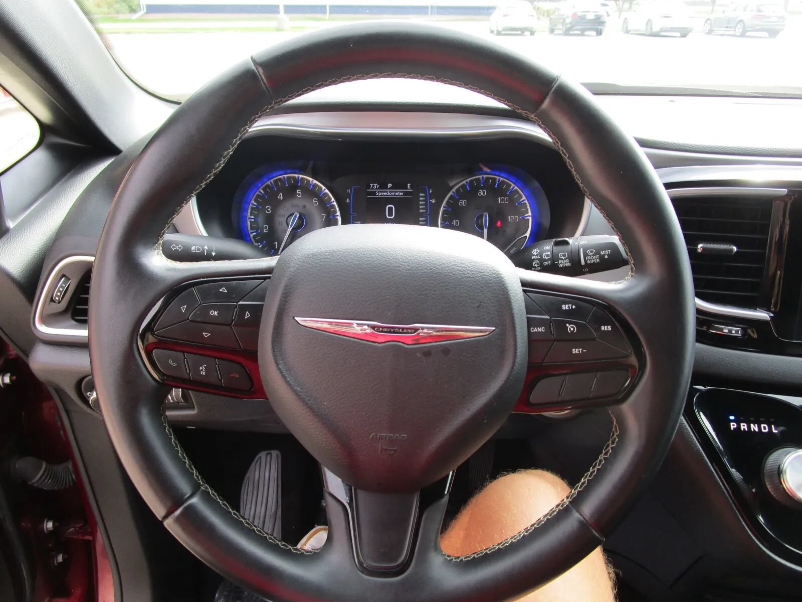 Used 2018 Chrysler Pacifica Touring-L FWD image 16