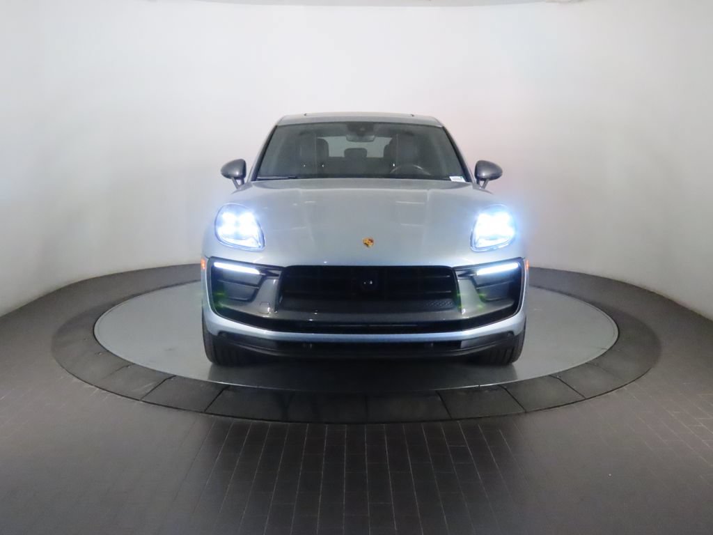 Certified 2024 Porsche Macan Turbo AWD/4WD image 10