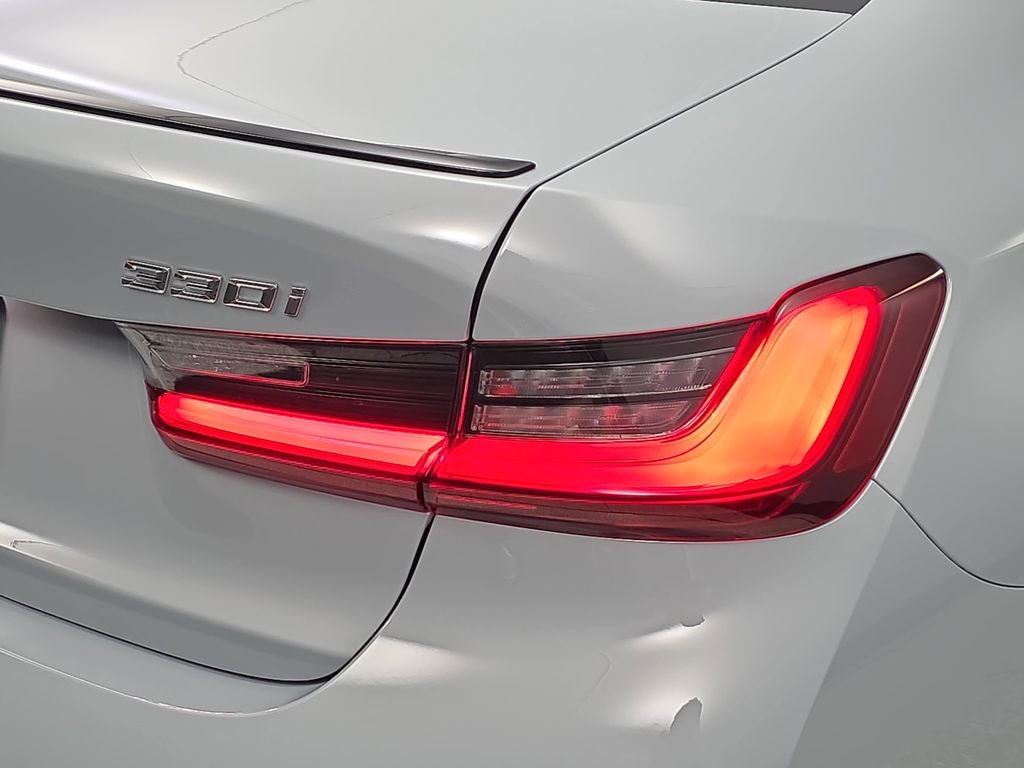 New 2026 BMW 330i xDrive Sedan w/ M Sport Package image 33