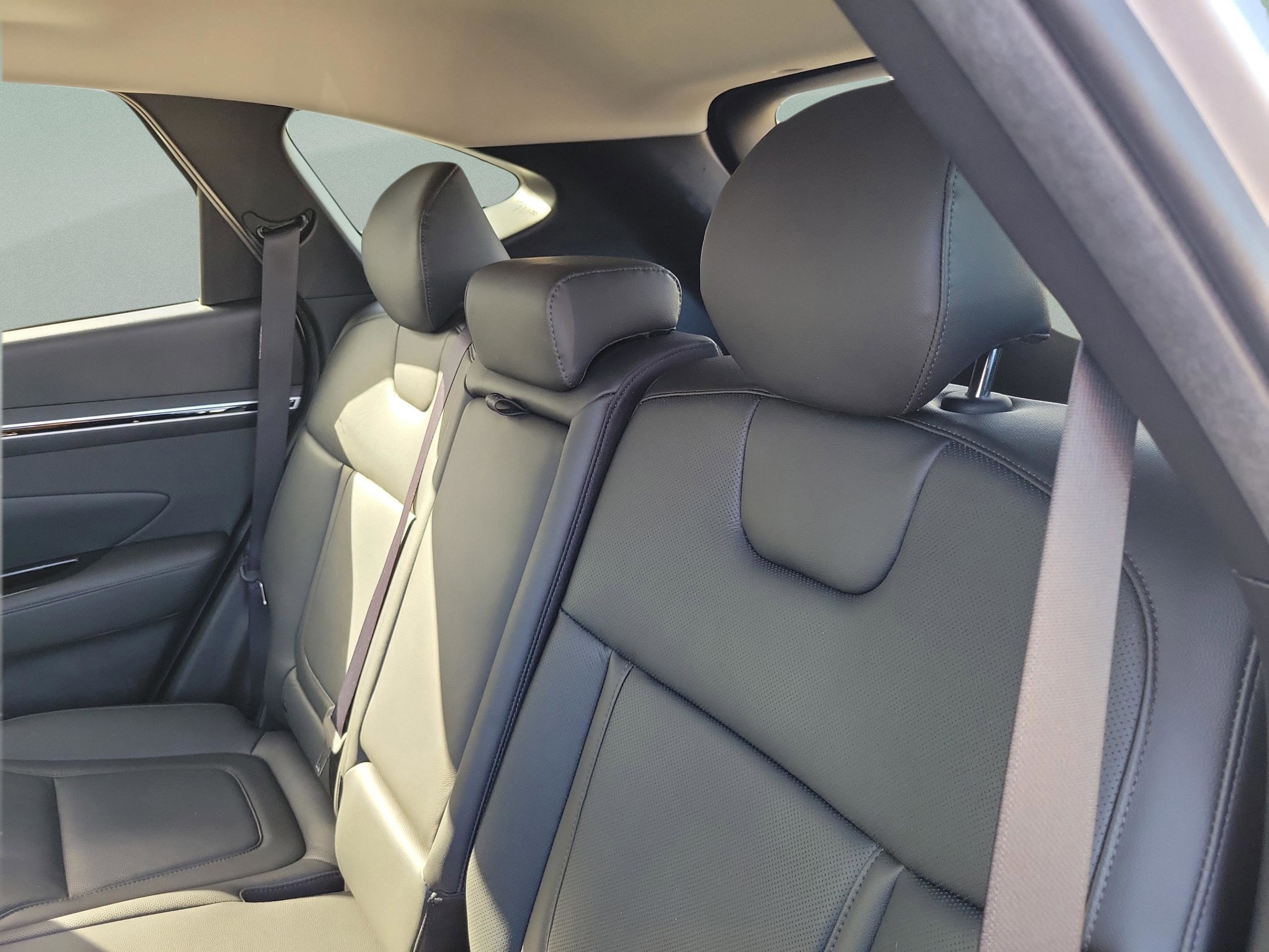 Used 2022 Hyundai Tucson SEL w/ Convenience + Premium Package image 10