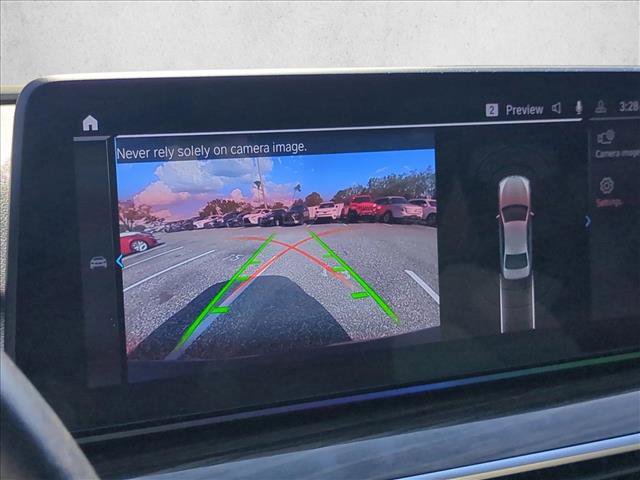 Used 2021 BMW 530e w/ Premium Package image 12