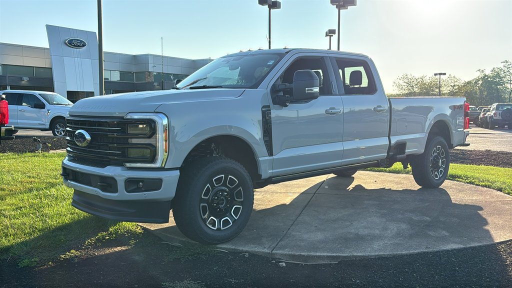 New 2026 Ford F350 Platinum w/ FX4 Off-Road Package AWD/4WD image 2