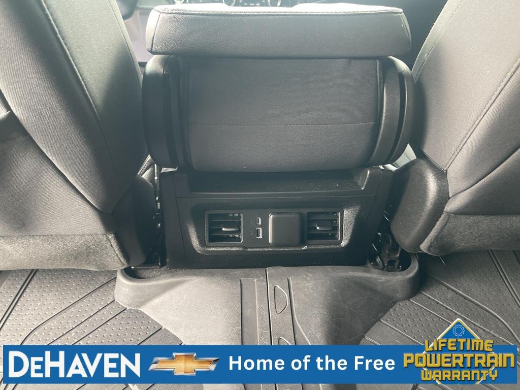 Used 2024 Chevrolet Silverado 1500 RST AWD/4WD image 21