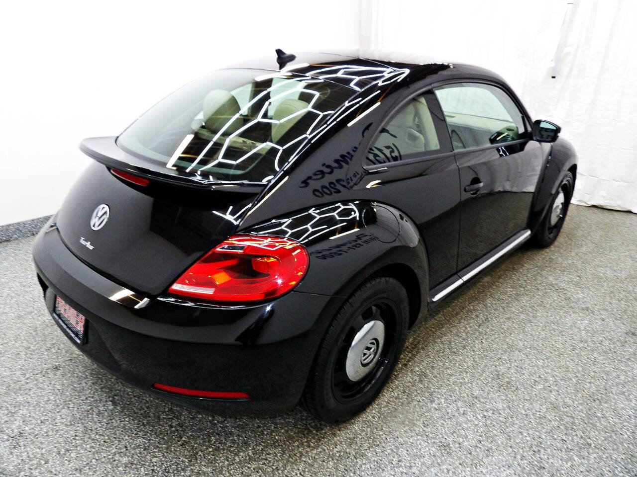 Used 2016 Volkswagen Beetle 1.8T SE image 6