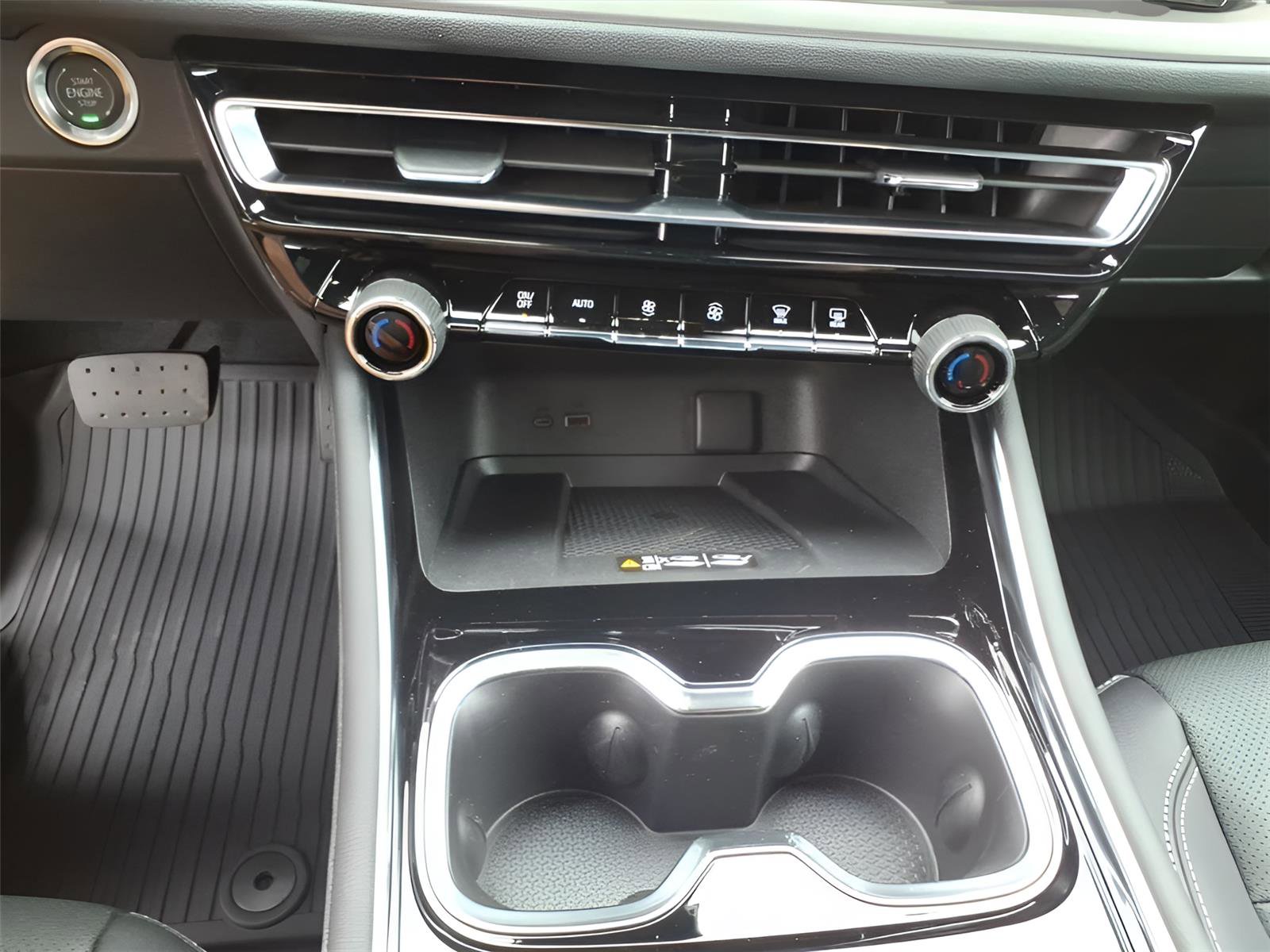 New 2026 Chevrolet Traverse LT w/ Midnight/Sport Edition image 23