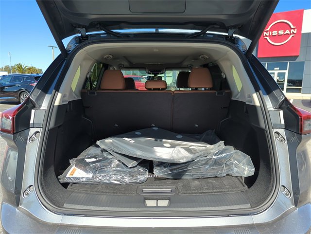 New 2026 Nissan Rogue Platinum image 19