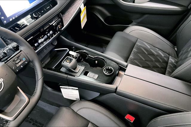 New 2025 Nissan Rogue Platinum w/ Tech Package image 9