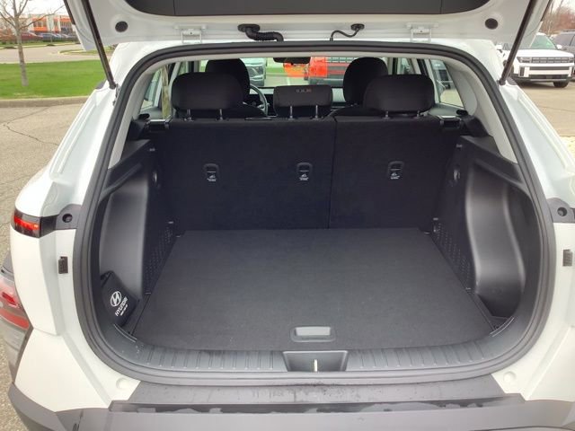 Certified 2026 Hyundai Kona SE AWD/4WD image 41