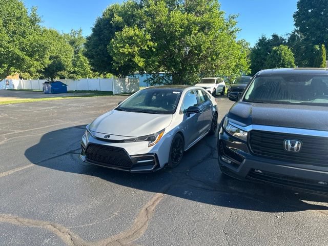 Used 2022 Toyota Corolla SE w/ Carpet Mat Package (TMS) FWD image 3