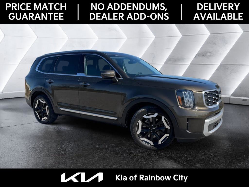 Used 2023 Kia Telluride S w/ S Sunroof Package