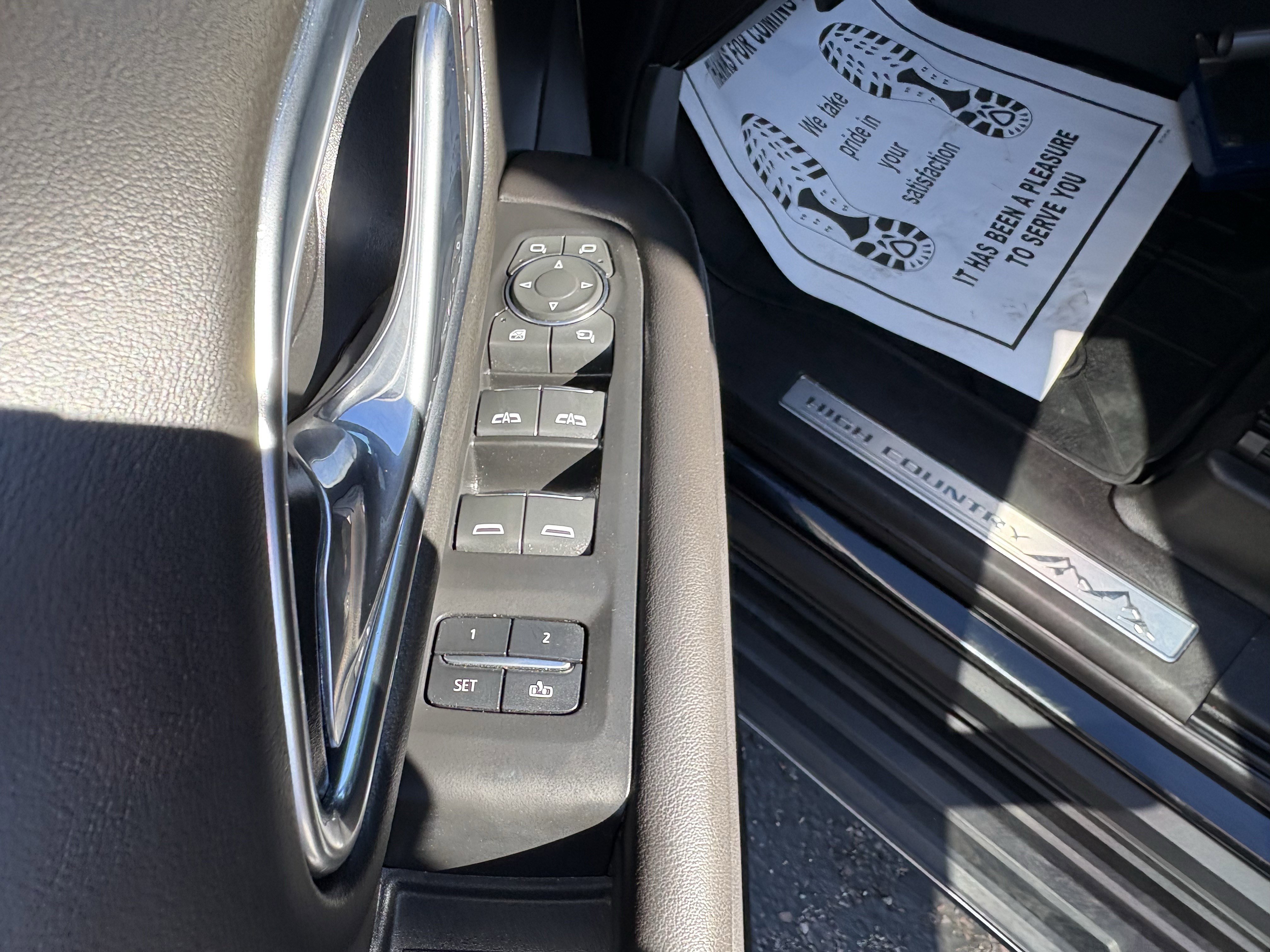 Used 2021 Chevrolet Tahoe High Country image 18