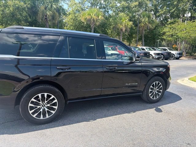 Certified 2025 Ford Expedition Platinum AWD/4WD image 3