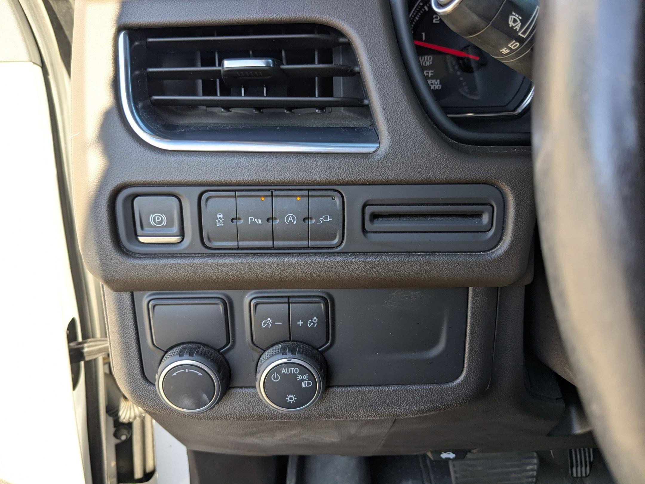 Used 2021 Chevrolet Tahoe LT image 20